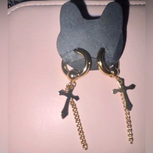 Mega Earrings in gold cross chain mini hoops